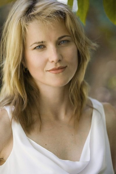 Lucy Lawless Bio, Height, Weight, Age, Measurements  Celebrity Facts-1858