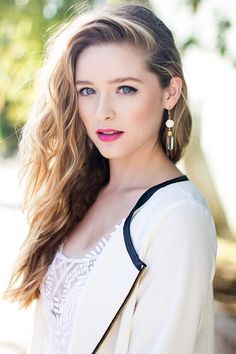 Dating greer grammer The Untold
