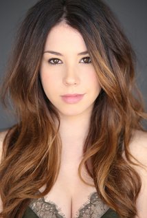 Jillian Rose Reed is an American actress who played the role of Tamara Kapl...