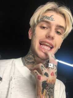 Lil Peep: Bio, Height, Weight, Age, Measurements – Celebrity Facts