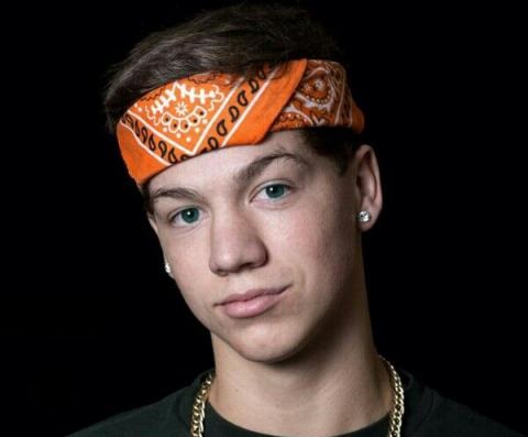 Neck taylor caniff long Taylor Caniff